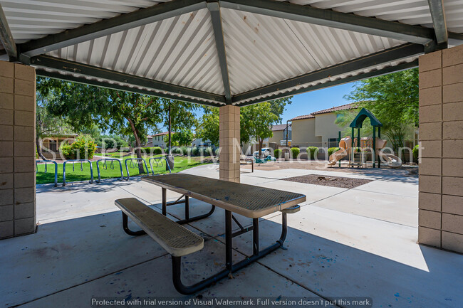 Building Photo - 3416 W la Mirada Dr