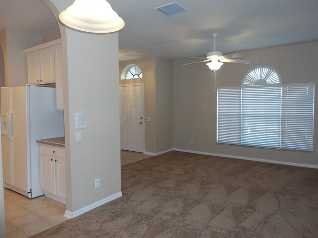 Building Photo - 14447 Pepperpine Dr