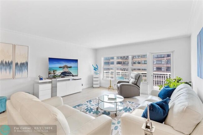 Building Photo - 3850 Galt Ocean Dr