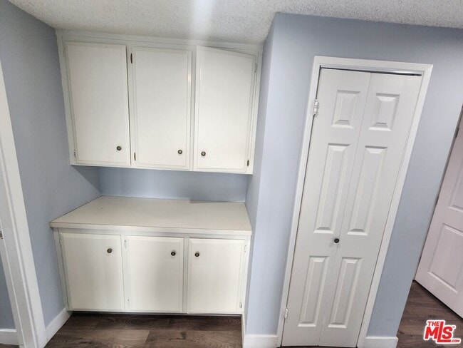 Building Photo - 11665 Babbitt Ave