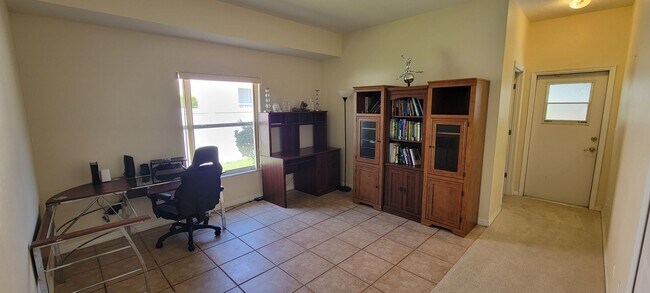 Building Photo - Beautiful 4/3 2 Story Pool Home In Ocoee FL