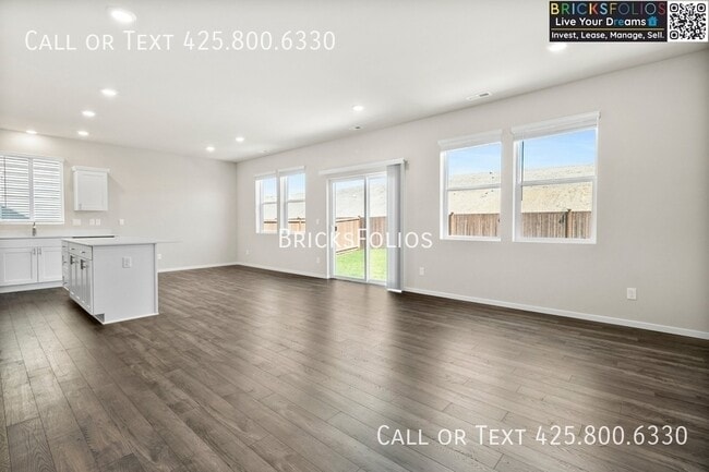 Building Photo - 1342 SW Pendleton Way