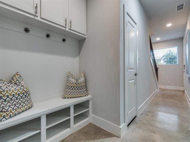 Building Photo - 1129 Manderly Ct