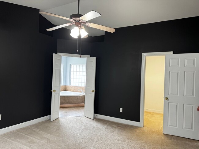 Building Photo - Carolina Pines Home