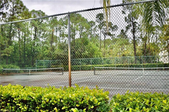 Building Photo - 5767 Deauville Cir