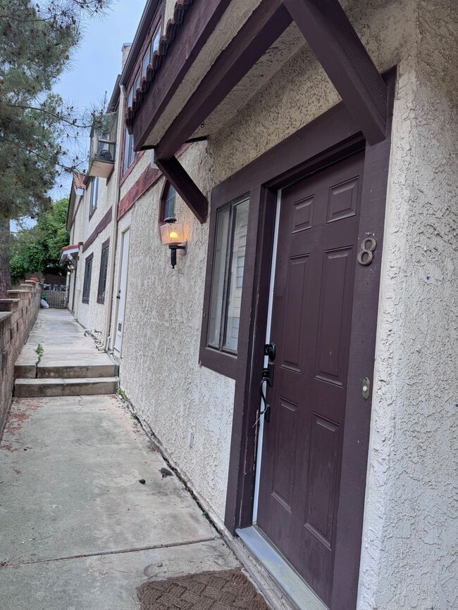 Building Photo - 5321 Colodny Dr