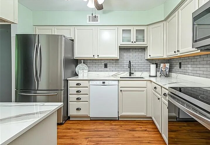 Building Photo - 553 Sloop Rd