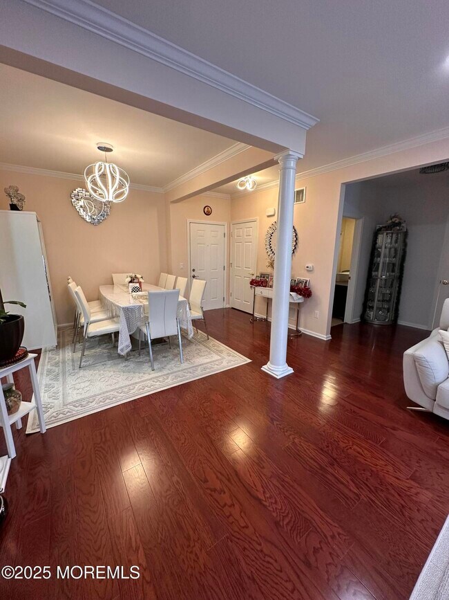 Building Photo - 112 Regency Ct