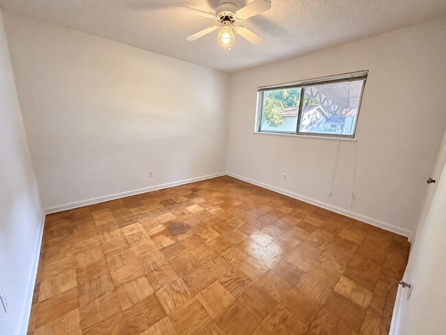 Building Photo - 3002 Inda St