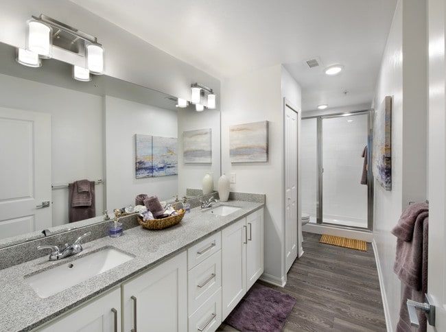 Building Photo - Uptown At Liberty Park