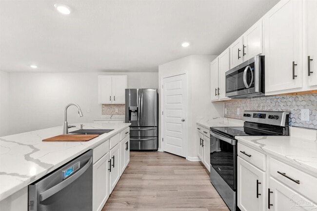 Building Photo - 5277 Peach Dr