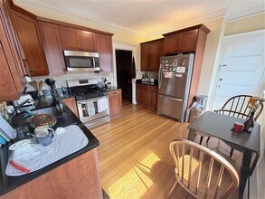 Building Photo - 79 College Ave