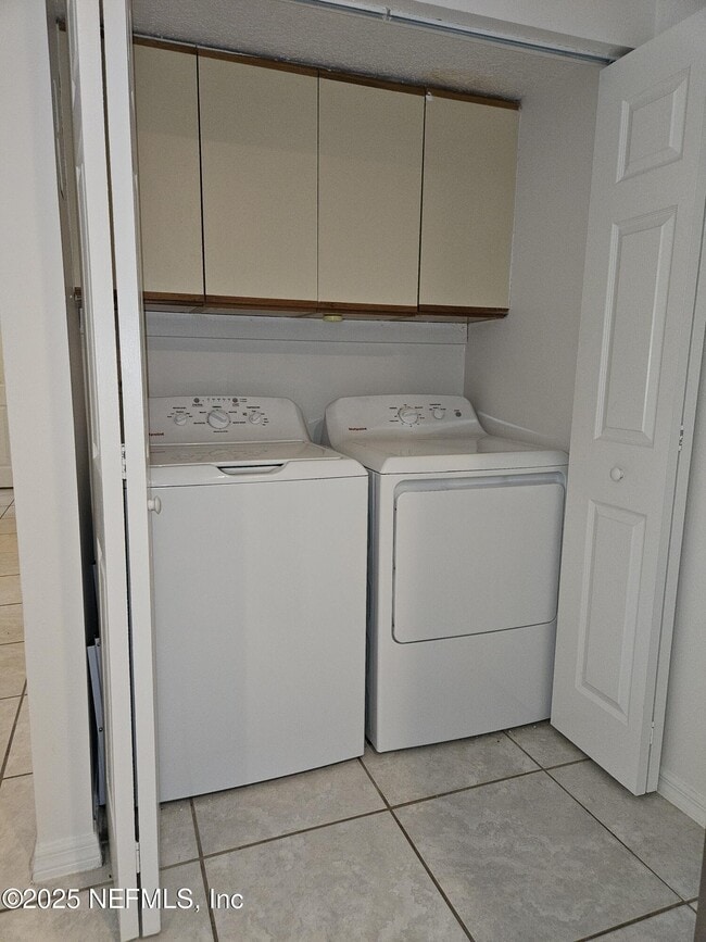 Building Photo - 1107 Sea Hawk Dr