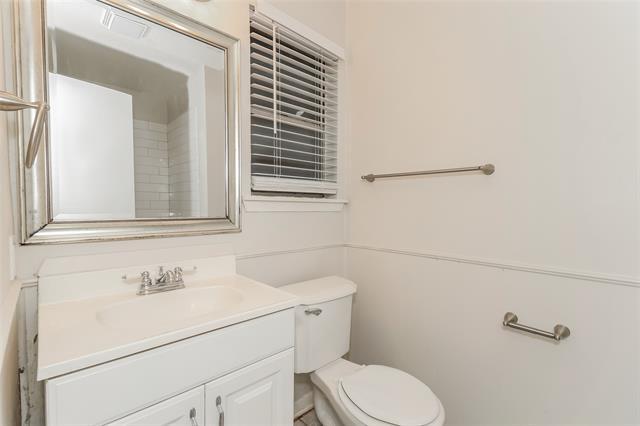 Building Photo - 1003 Holly Hill Ct