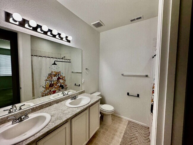 Building Photo - "Charming 4-Bedroom Castle Rock Home with Spacious Living!"  Available Now!