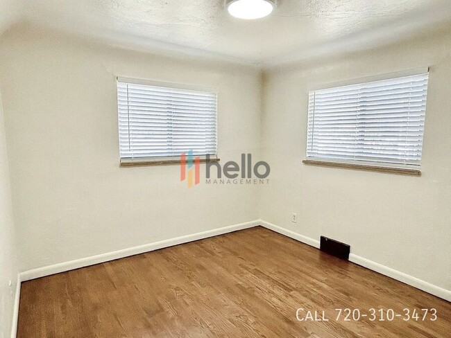 Building Photo - 208 S Ammons St