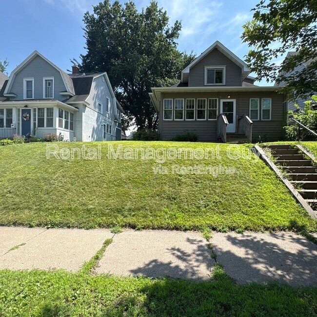 Building Photo - 1140 Dayton Ave