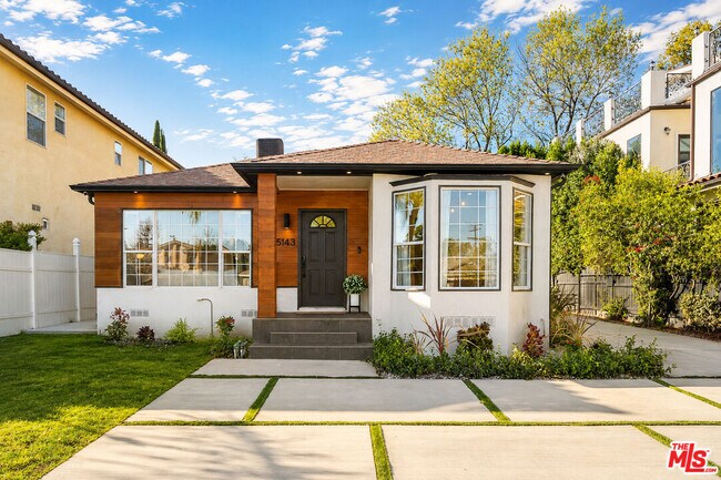 Building Photo - 5143 Newcastle Ave