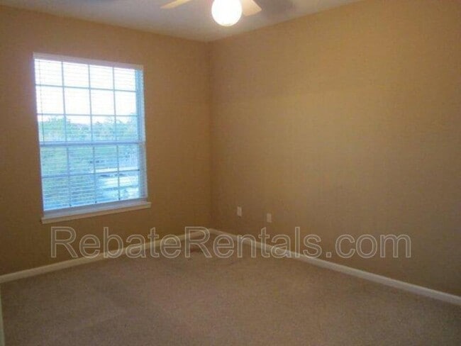 Building Photo - 7990 Baymeadows Cir E