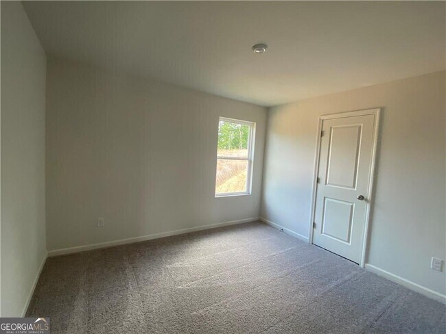 Building Photo - 536 Pemberton St