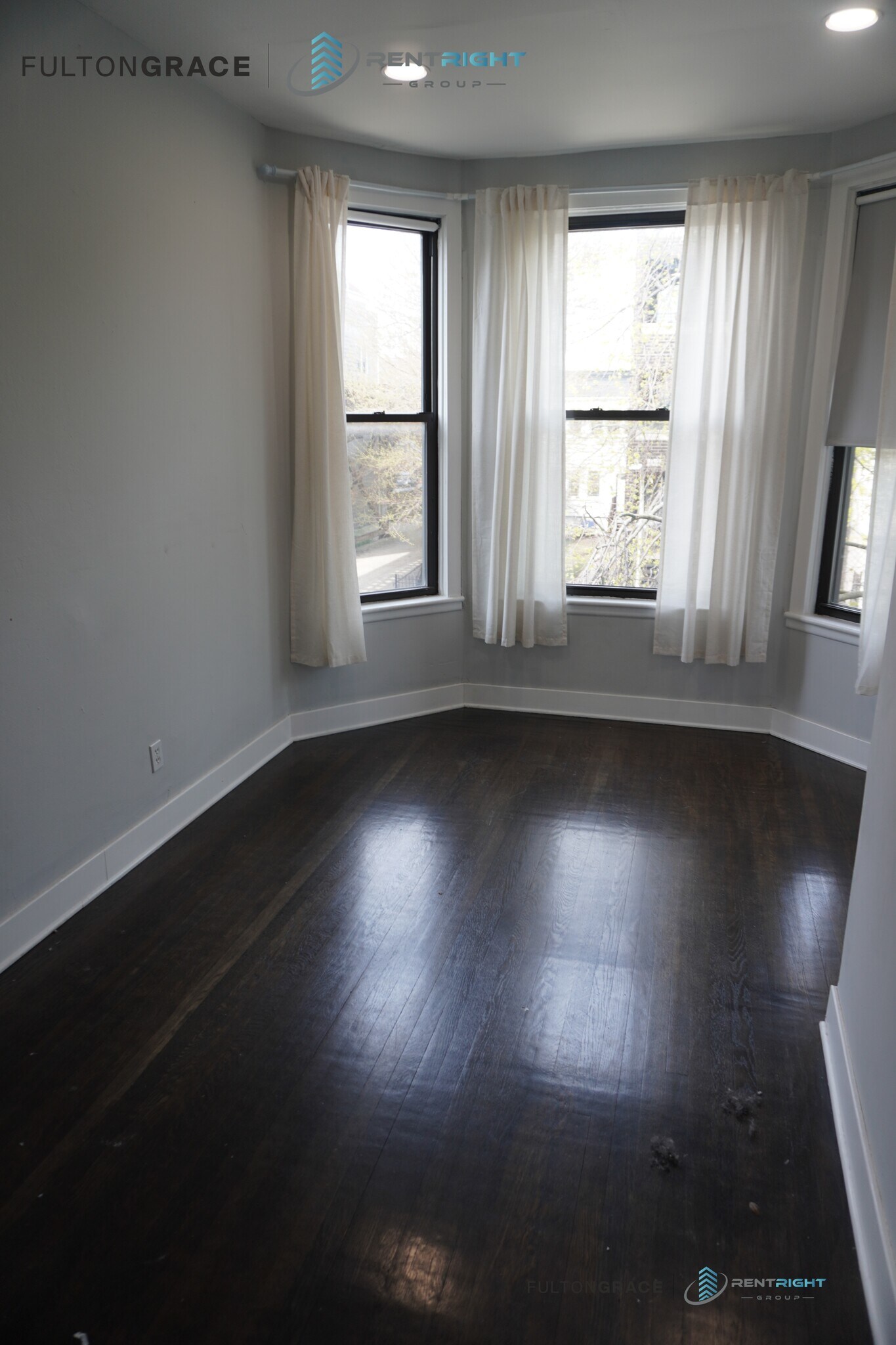 Building Photo - 3415 N Seminary Ave