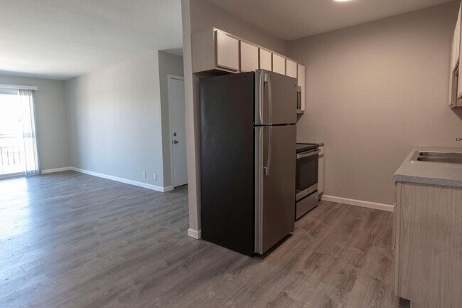 Building Photo - 3408 Balboa Ln