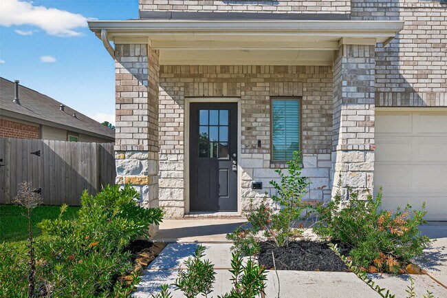 Building Photo - 21932 Juniper Crossing Dr