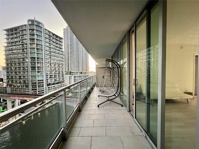 Building Photo - 92 SW 3rd St