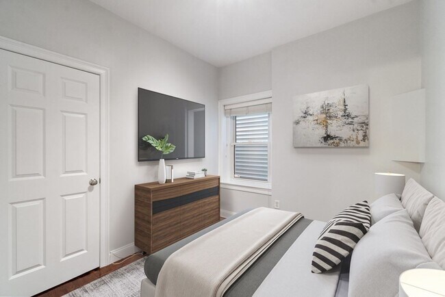 Building Photo - 110 N St