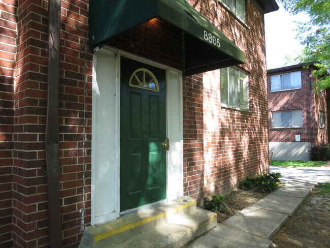 Garden Hill Apartments - 8801 Gillette Ave Saint Louis MO 63136