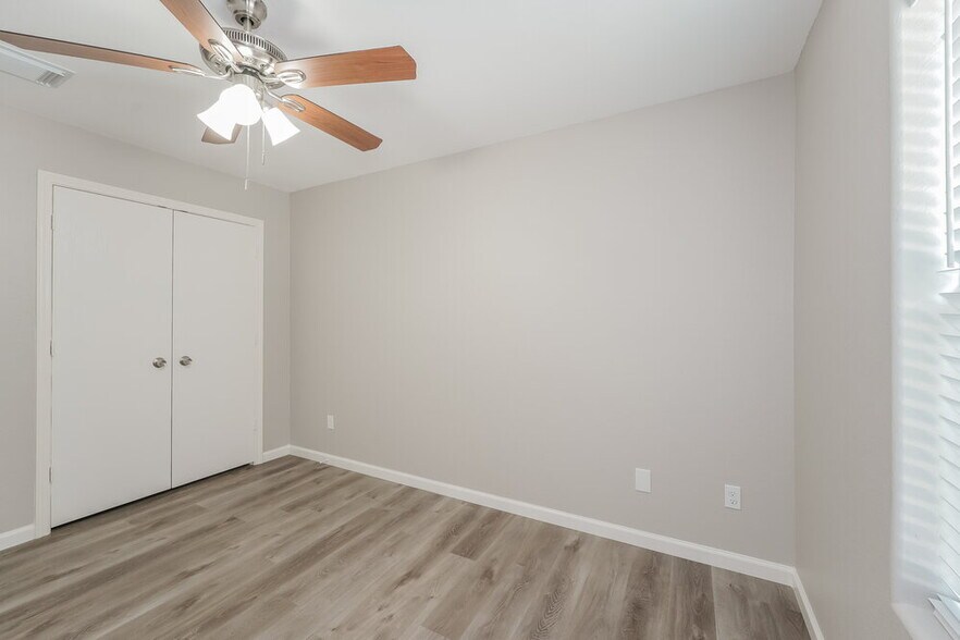 Building Photo - 444 Mystic Glen Loop