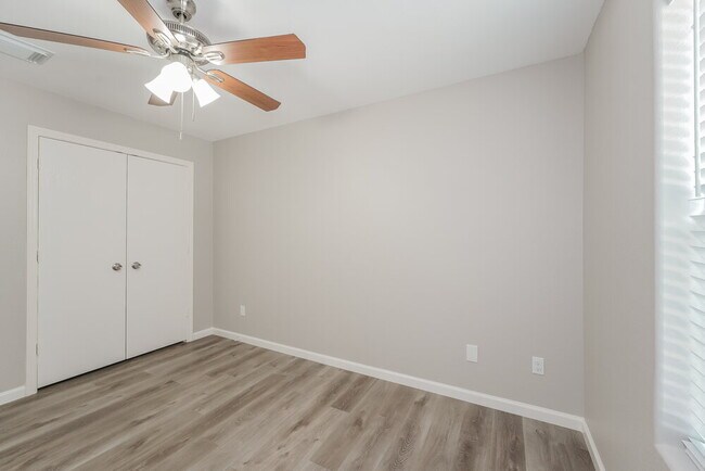 Building Photo - 444 Mystic Glen Loop