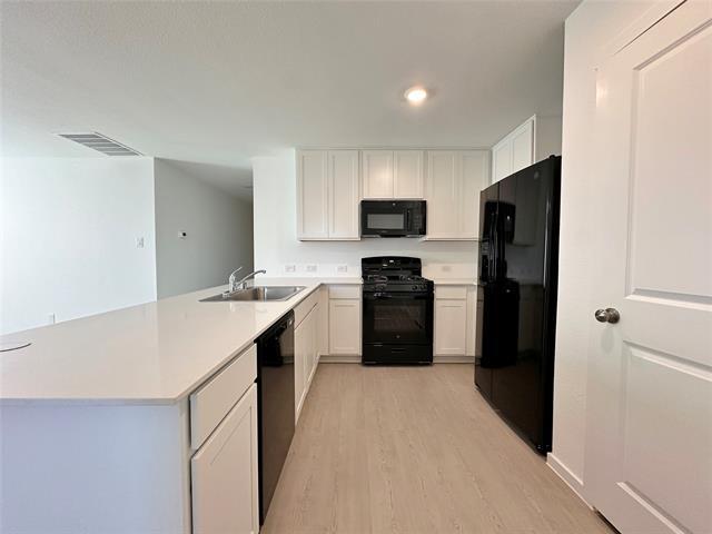 Building Photo - 2037 Derby Ln