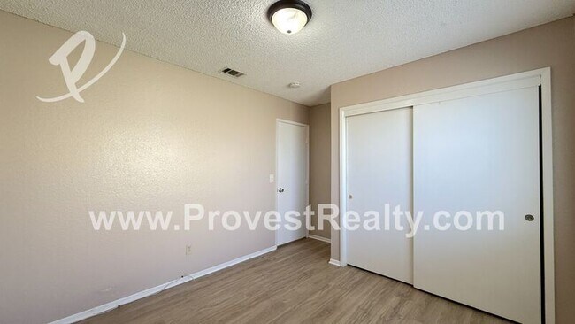 Building Photo - 21350 Laguna Rd