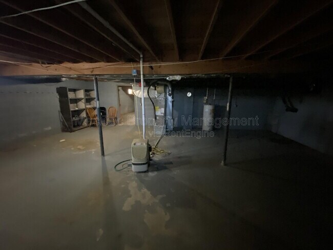 Building Photo - 10291 Paige Rd