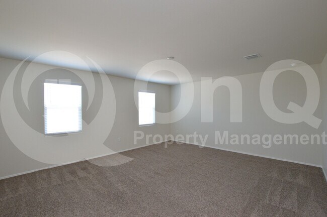 Building Photo - 4632 W Ginger Ave