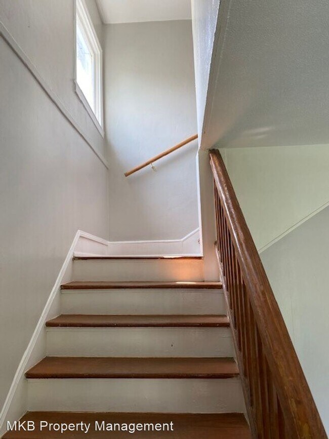 Building Photo - 4 br, 1.5 bath House - 1131 Penmar