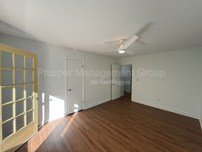 Building Photo - 258 Fleming Rd