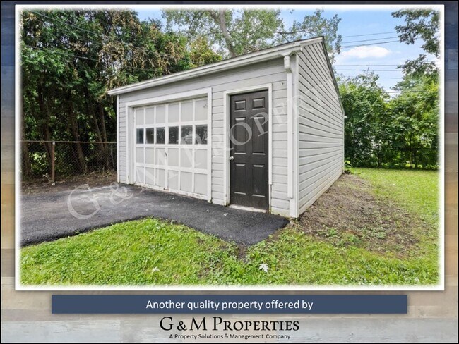 Building Photo - Fully Furnished 2-Bedroom Rental - Walk to Strong Hospital!