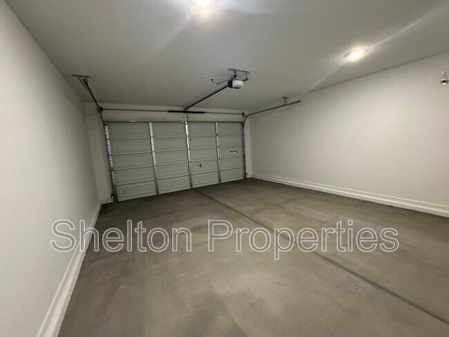 Building Photo - 15928 W Gray Fox Trl