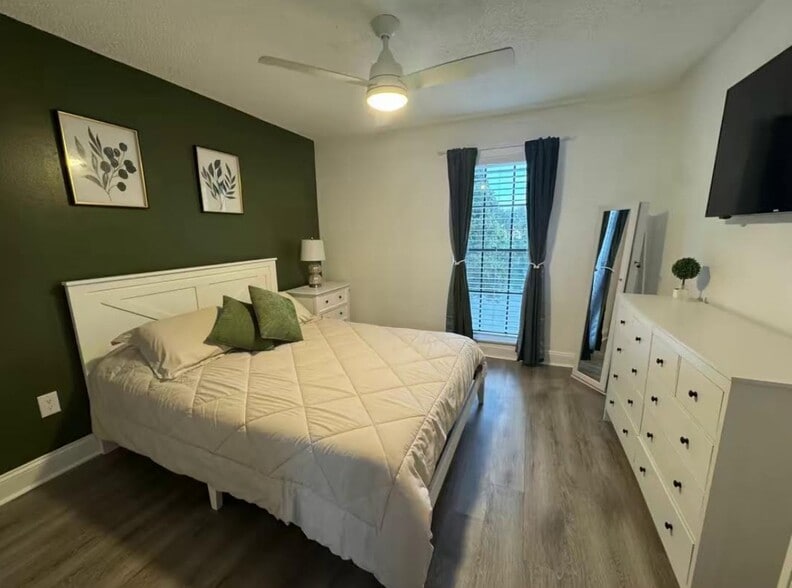 Building Photo - The Park on Waters