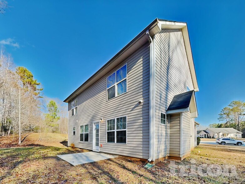 Building Photo - 40 Deadwood Ln