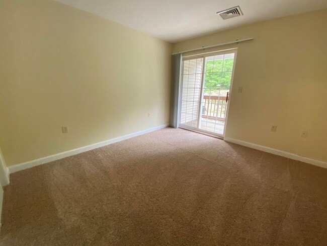 Building Photo - 99 S Mammoth Rd