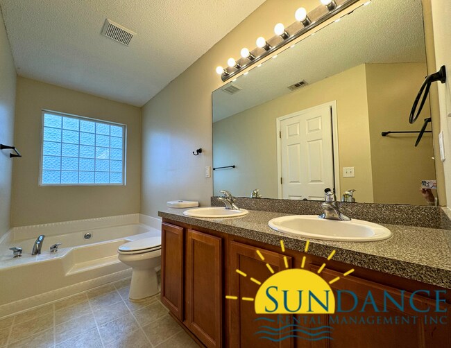 Building Photo - Spacious 4-Bedroom Home on a Quiet Cul-de-Sac!