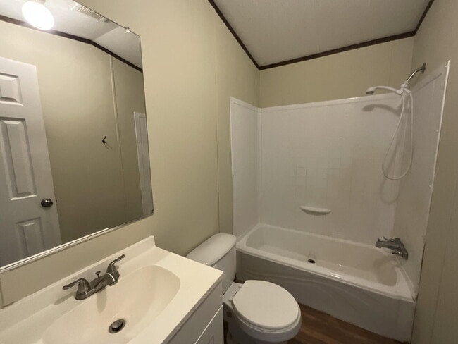 Building Photo - Charming 3-Bed, 2-Bath Retreat: Spacious 1216 Sq Ft Mobile Home in Peaceful Brazoria, TX! (COMING...