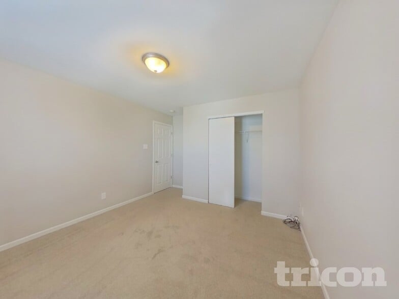 Building Photo - 7320 Mitzi Deborah Dr