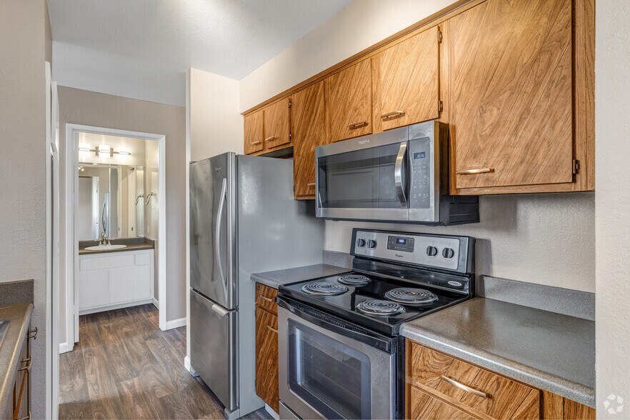 LAKESIDE APARTMENTS 300 Tampa St Turlock CA 95382 Apartment Finder