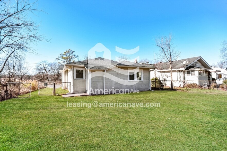 Building Photo - 625 27th St SW