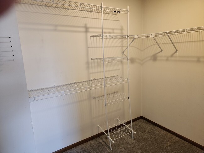 Building Photo - 134 W Wood St