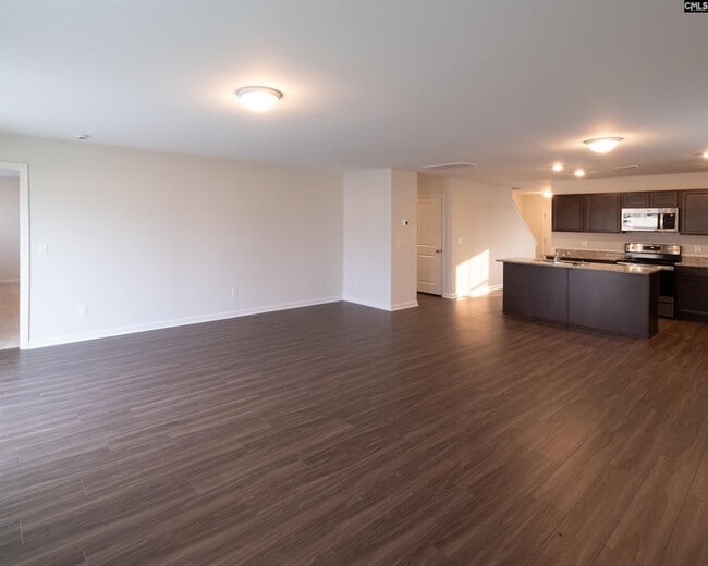 Building Photo - 530 Whippoorwill Dr